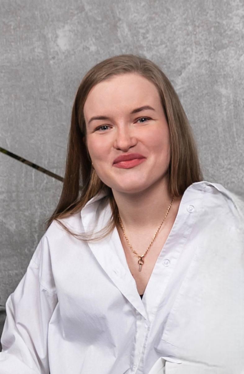 Иванова Янина Юрьевна.